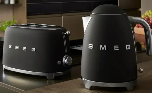 smeg Toaster TSF01BLMEU | matt, Schwarz | Möbel Höffner