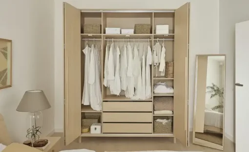 VOX Kleiderschrank OMM | Füße | Möbel Höffner